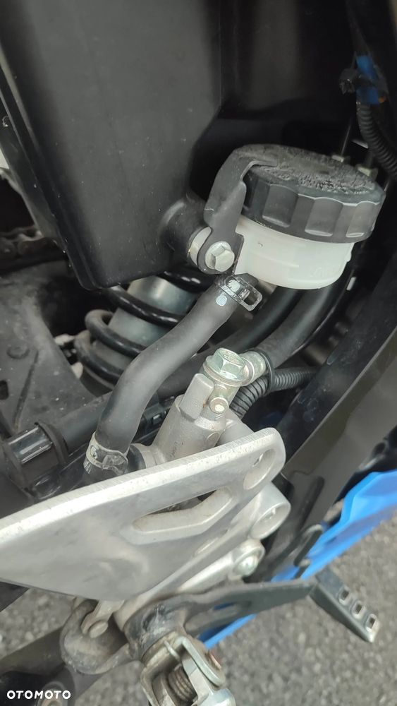 Suzuki GSX - 7
