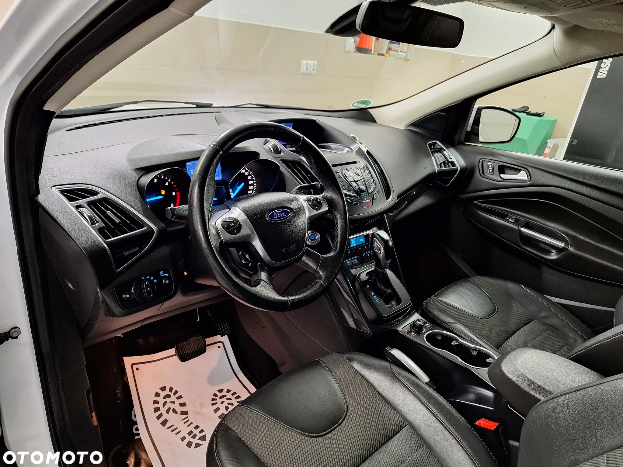 Ford Kuga 2.0 TDCi 4WD Titanium - 17