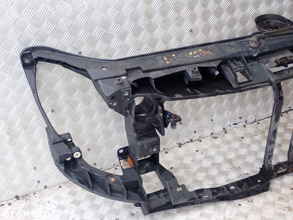PAS PRZEDNI WZMOSNIENIE CHŁODNICA WENTYLATORY  RENAULT MASTER III - 8