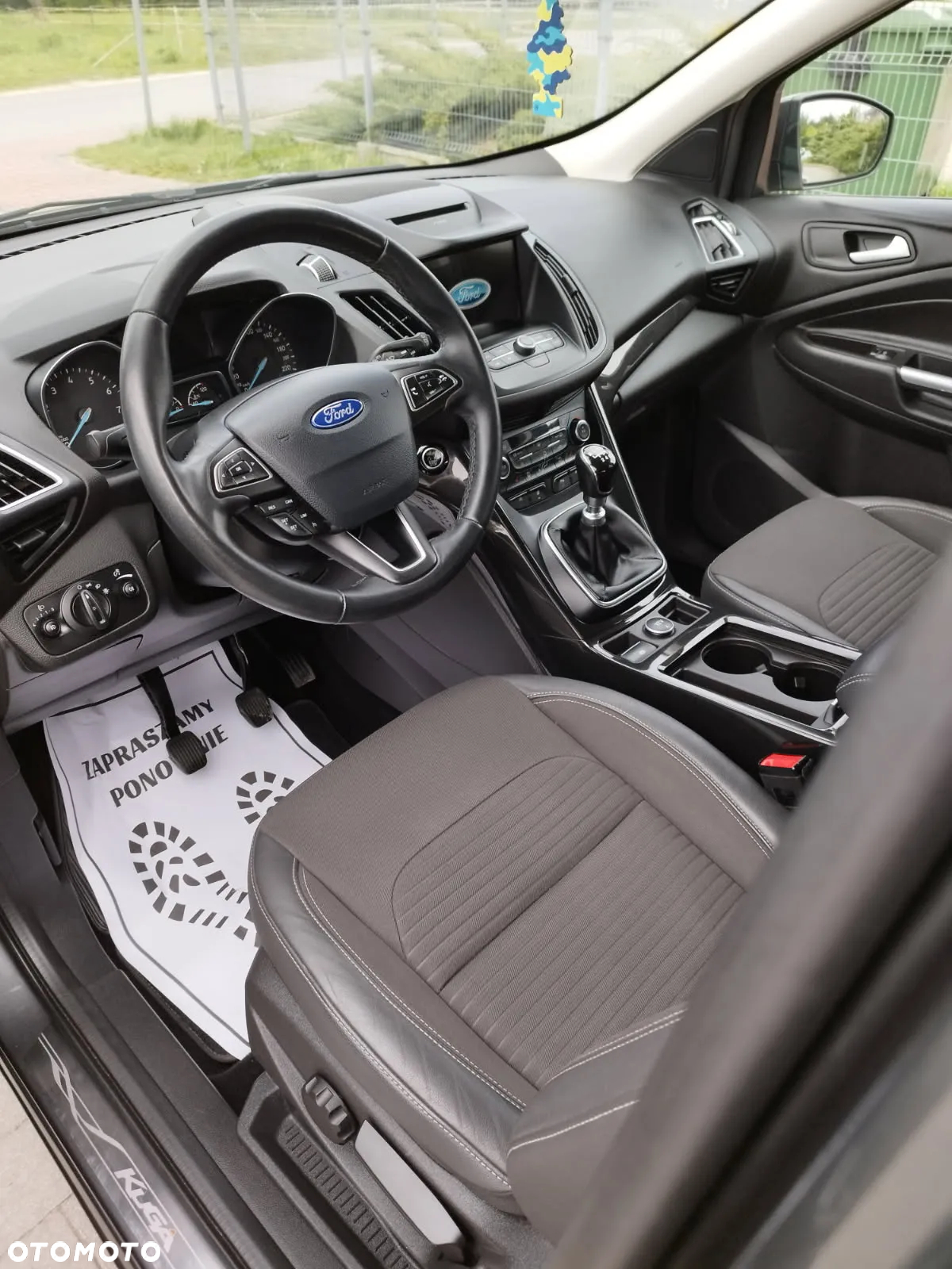 Ford Kuga 1.5 EcoBoost 2x4 Titanium - 28