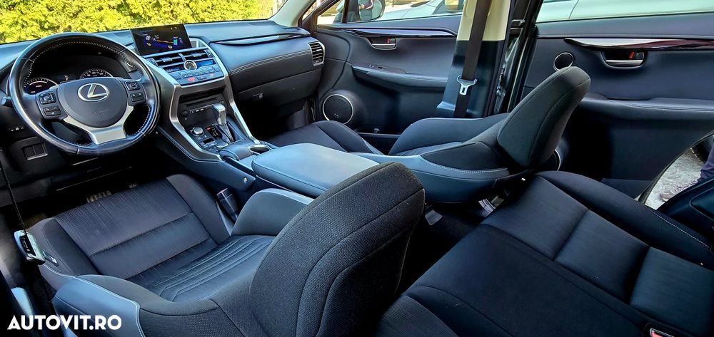 Lexus Seria NX 300h - 10