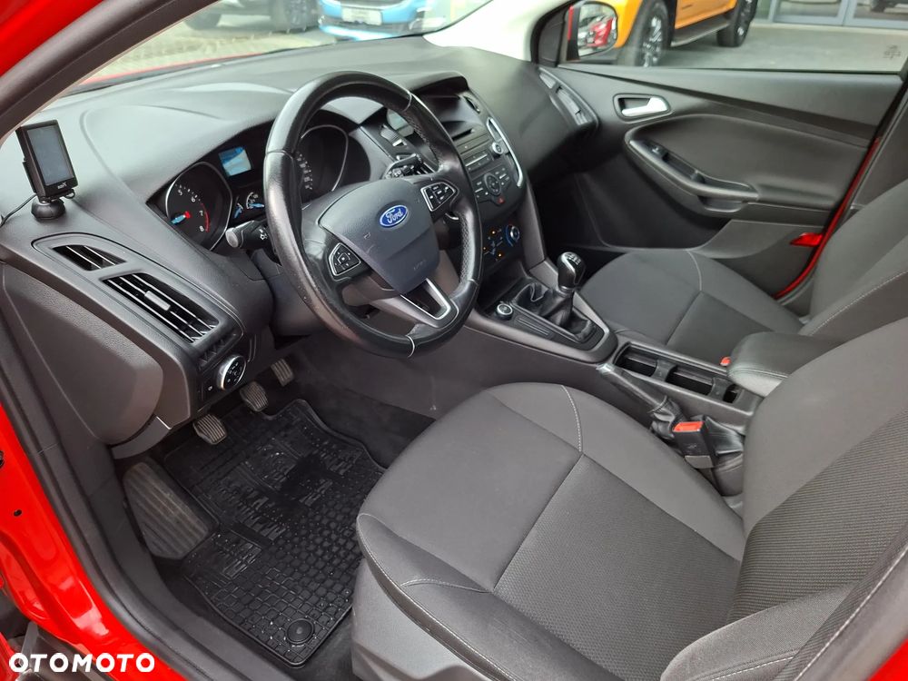 Ford Focus 1.6 Trend - 14