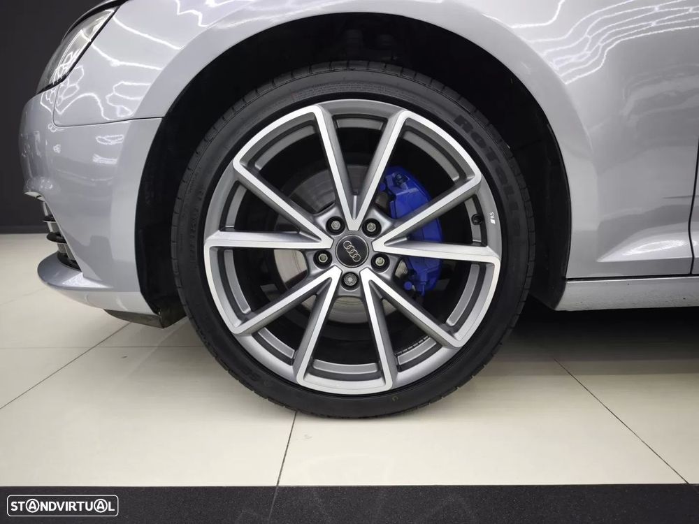 Audi A4 Avant 2.0 TDI S-line - 18