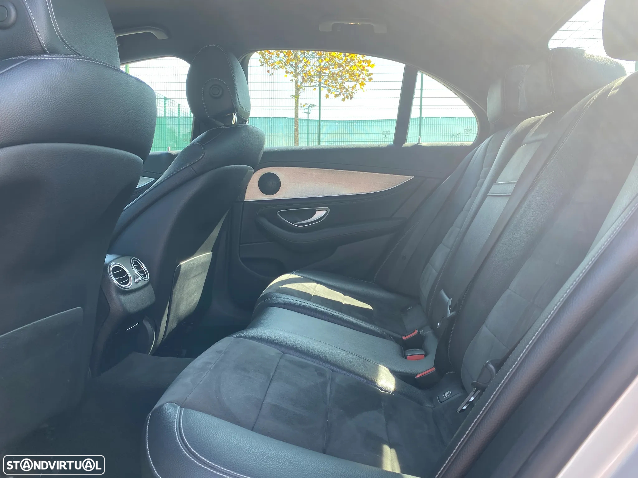 Mercedes-Benz E 220 d AMG Line - 20