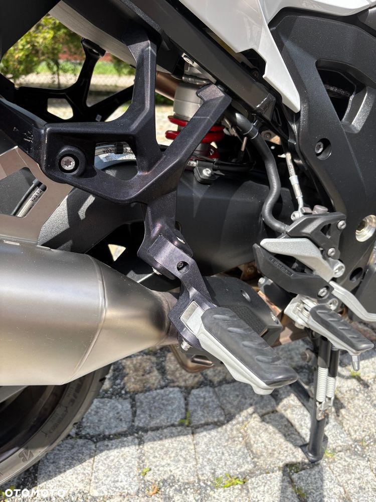 BMW XR - 7
