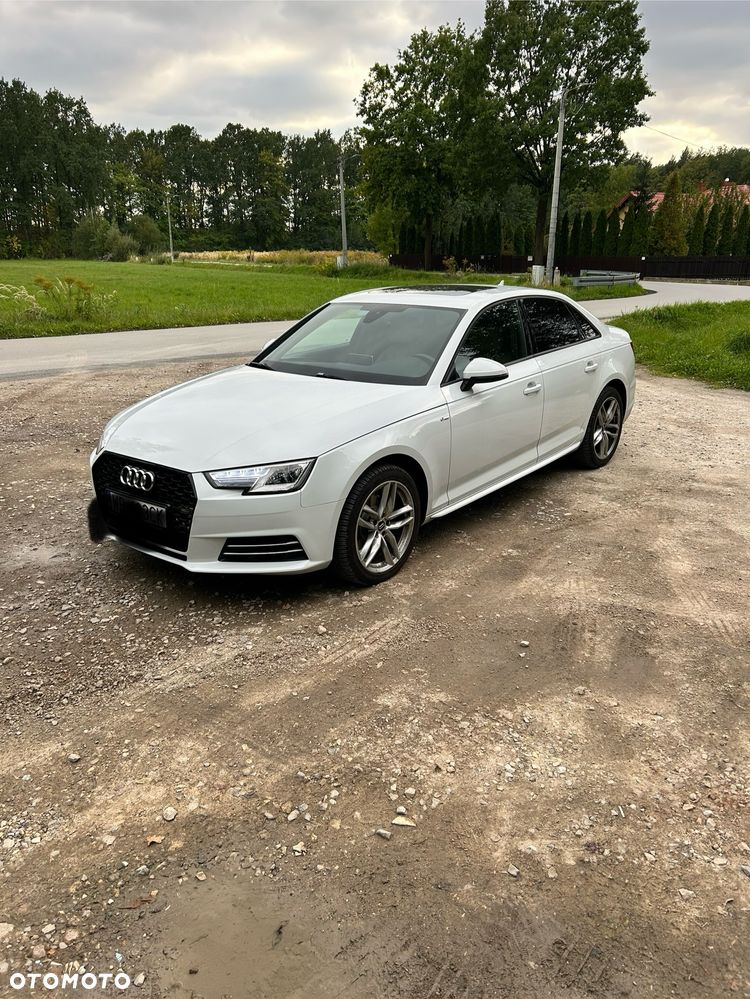 Audi A4 Limousine - 1