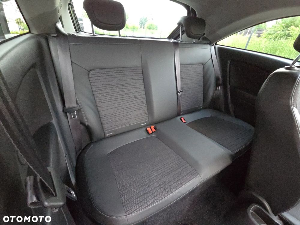 Opel Corsa 1.4 16V Energy - 36