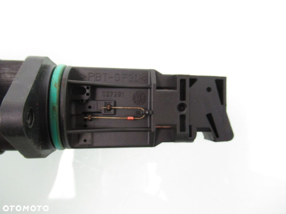 PRZEPŁYWOMIERZ AUDI Q7 4.2 FSI F00C2G2047 - 4