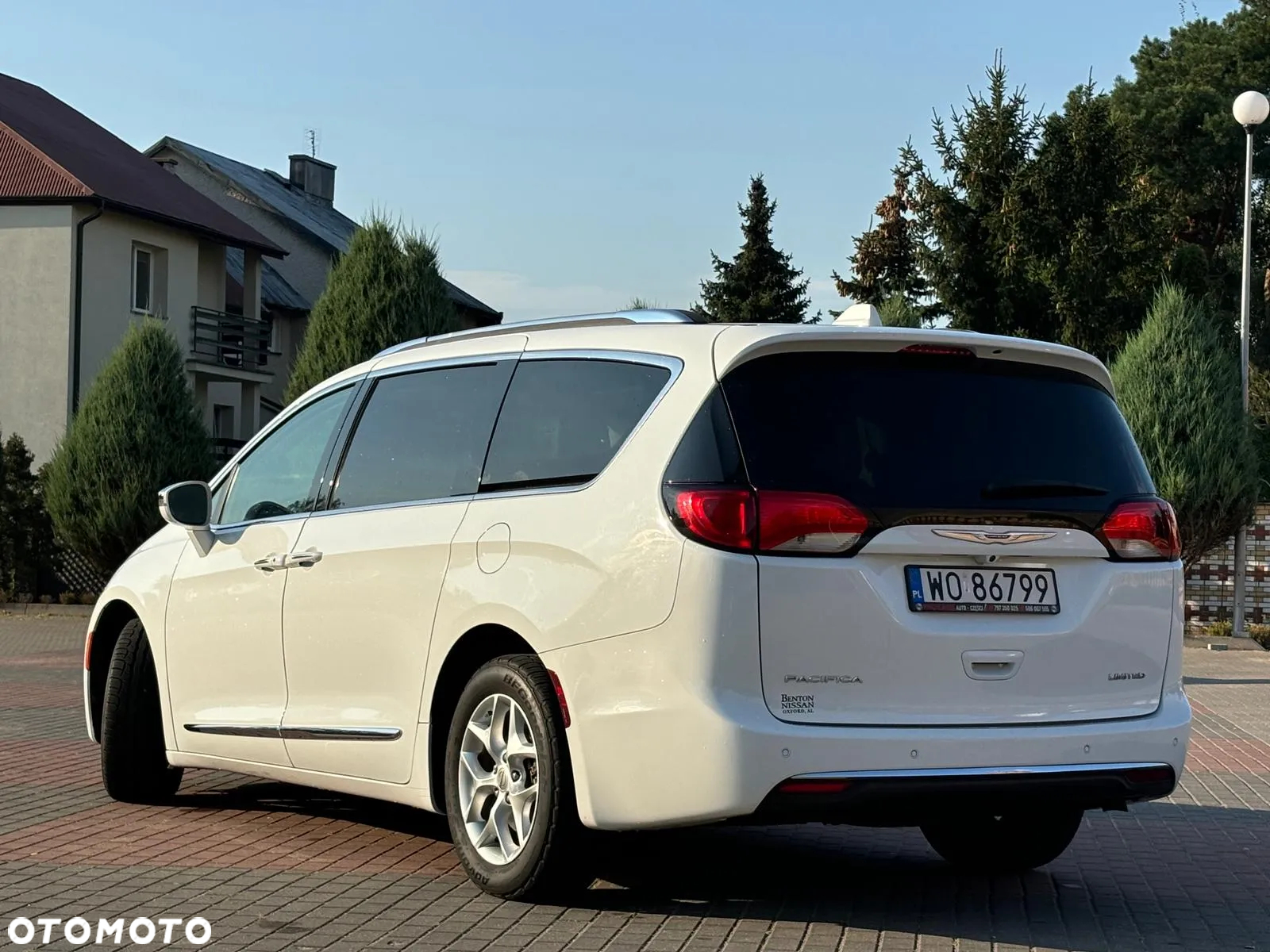 Chrysler Pacifica - 4