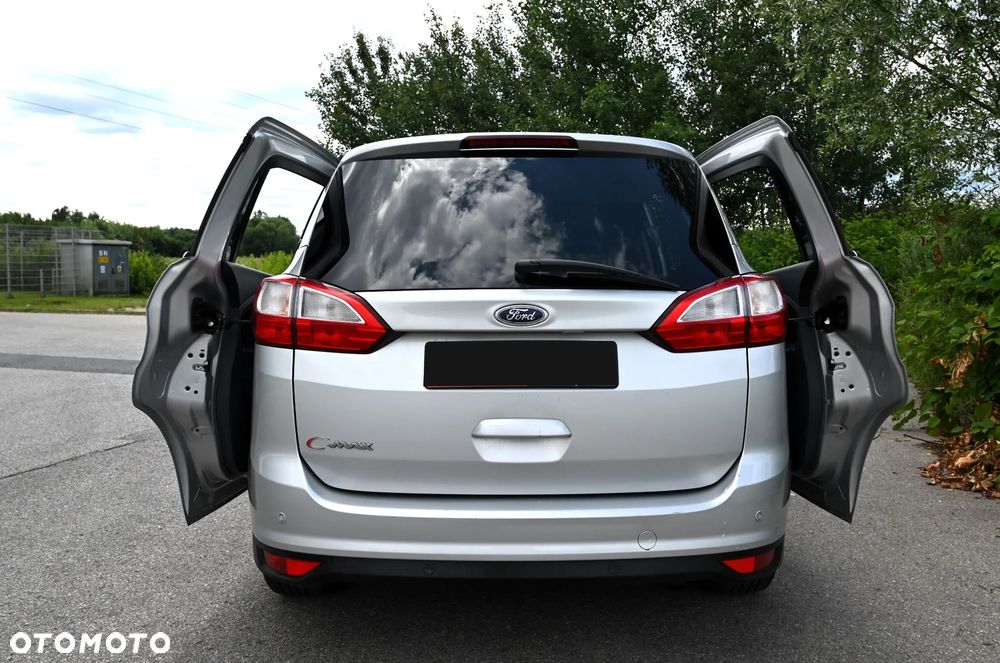 Ford Grand C-MAX - 15