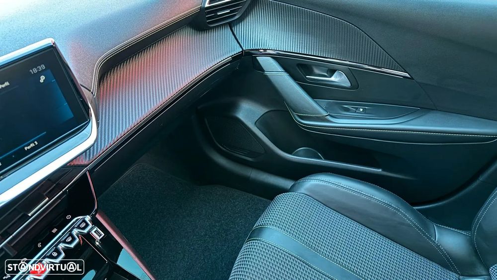 Peugeot 208 1.2 PureTech GT Pack EAT8 - 9