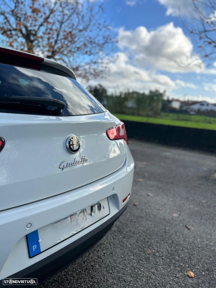 Alfa Romeo Giulietta 1.6 JTDM Distinctive - 4