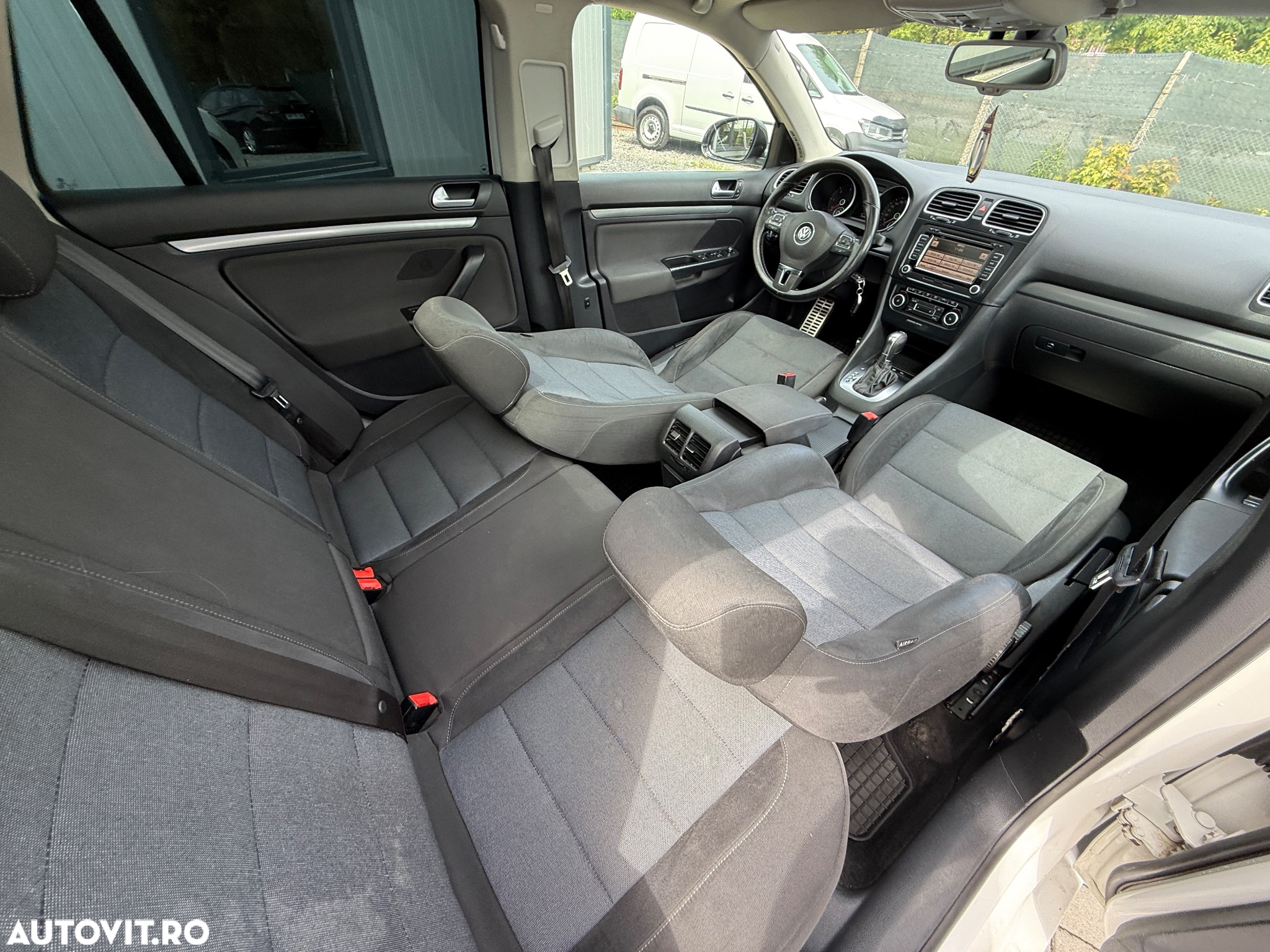 Volkswagen Golf 2.0 TDI Highline DSG - 23