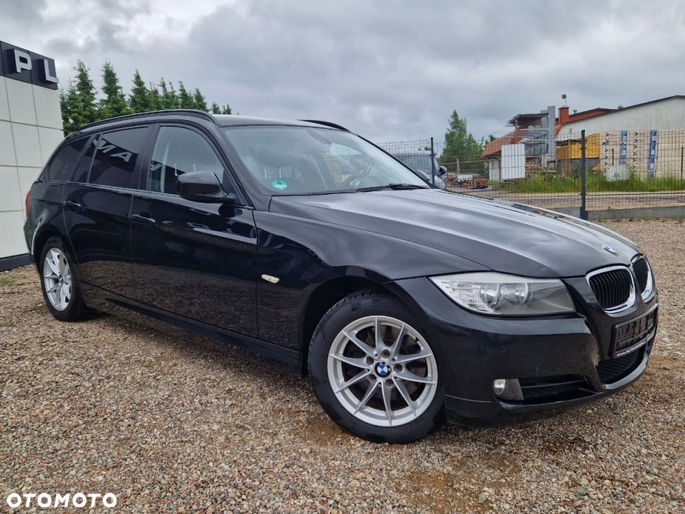 BMW Seria 3 318d Touring - 23