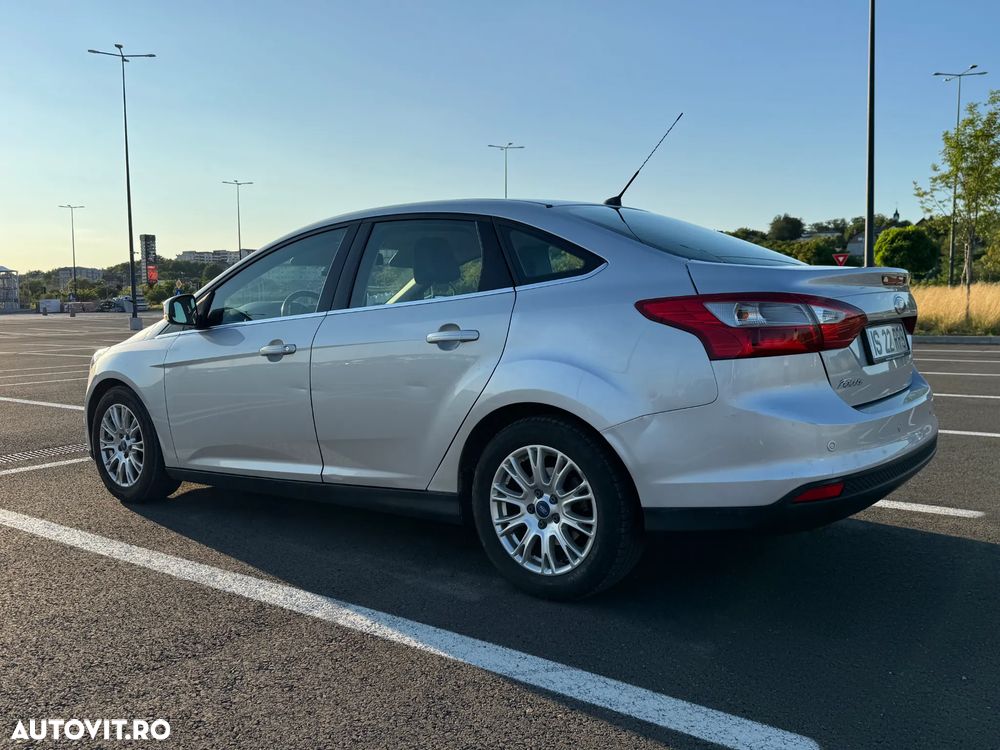 Ford Focus 1.6 TDCi DPF Titanium - 4