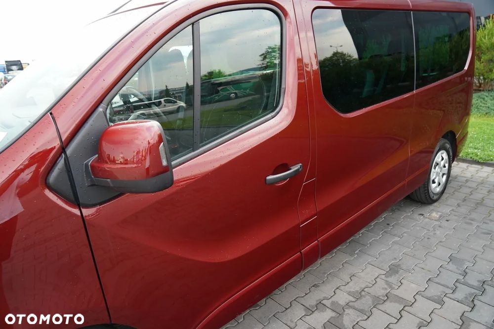 Renault TRAFIC III / BUS / 9 MIEJSC / 2022 ROK / PIERWSZY WŁAŚCICIEL / SERWISOWANY - 11