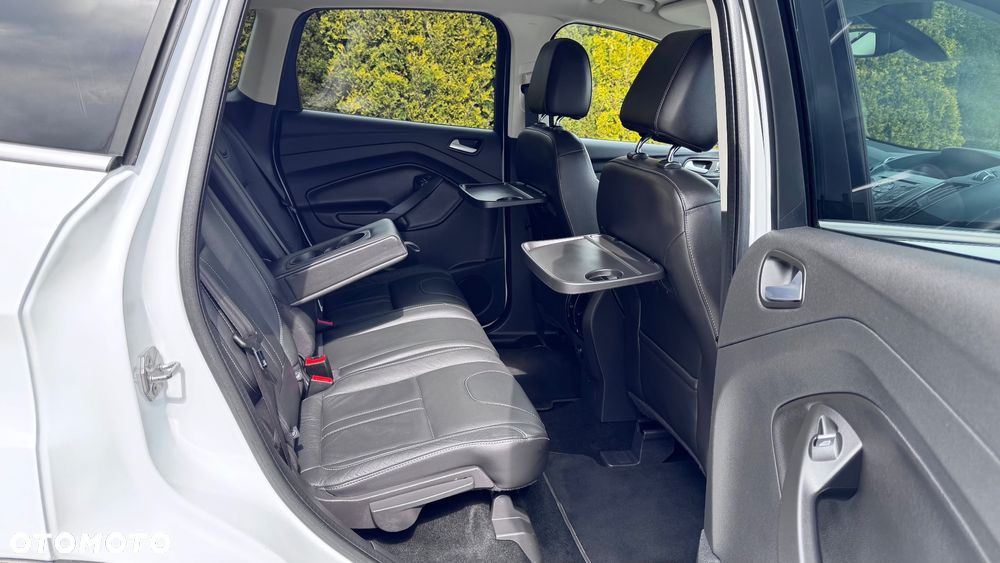 Ford Kuga 1.6 EcoBoost 2x4 Trend - 23