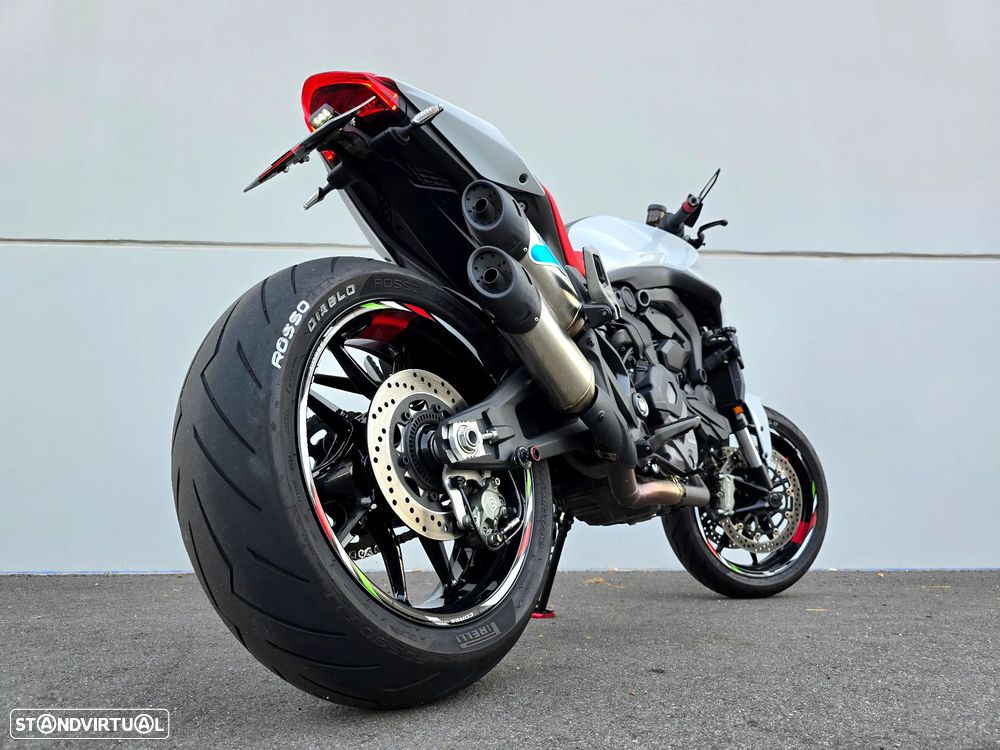 Ducati Monster 937 - 7