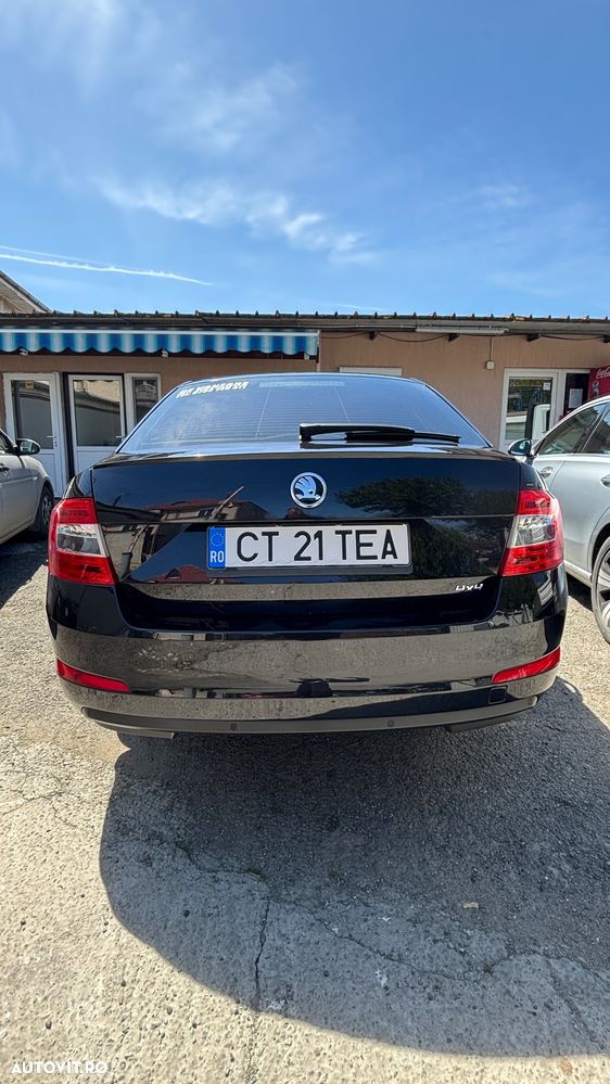 Skoda Octavia 2.0 TDI DSG 4X4 Style - 5
