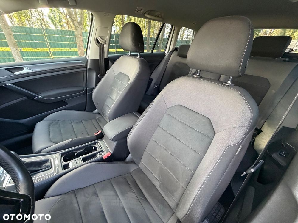 Volkswagen Golf 2.0 TDI SCR DSG Comfortline - 15