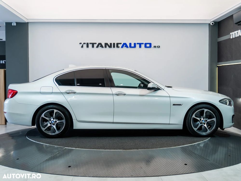 BMW Seria 5 520d AT - 6