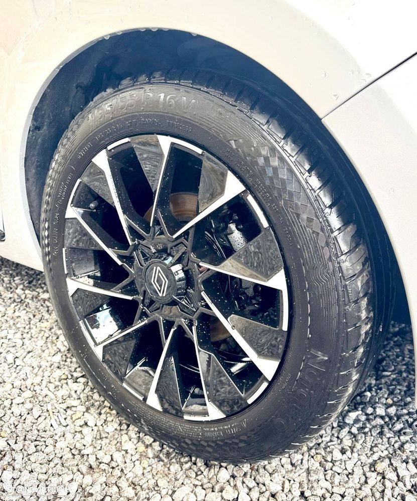 Renault Clio 0.9 TCE Dynamique S - 11