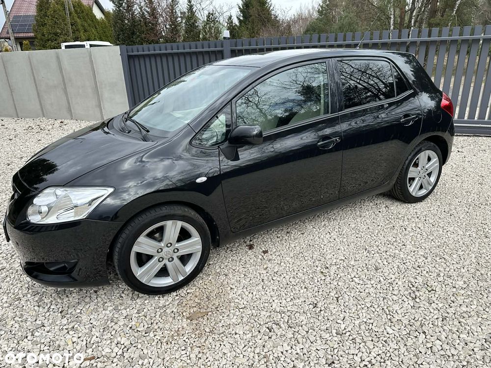 Toyota Auris 1.6 VVT-i Premium - 1