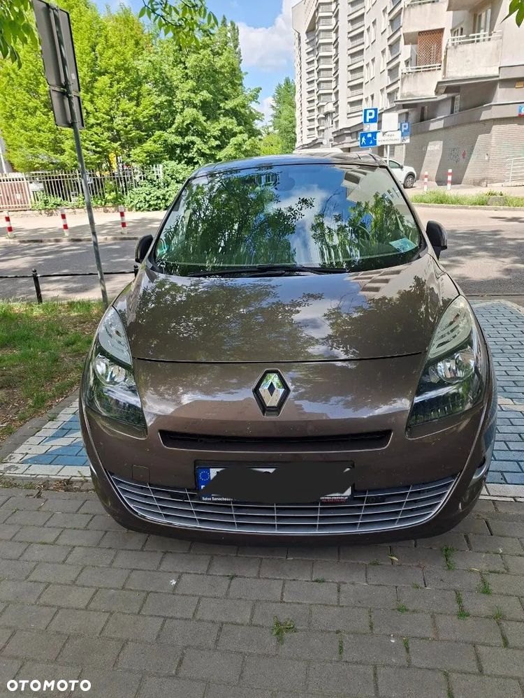 Renault Scenic - 1