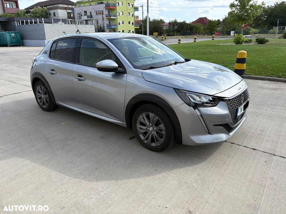 Peugeot 208 e-208 Allure - 4