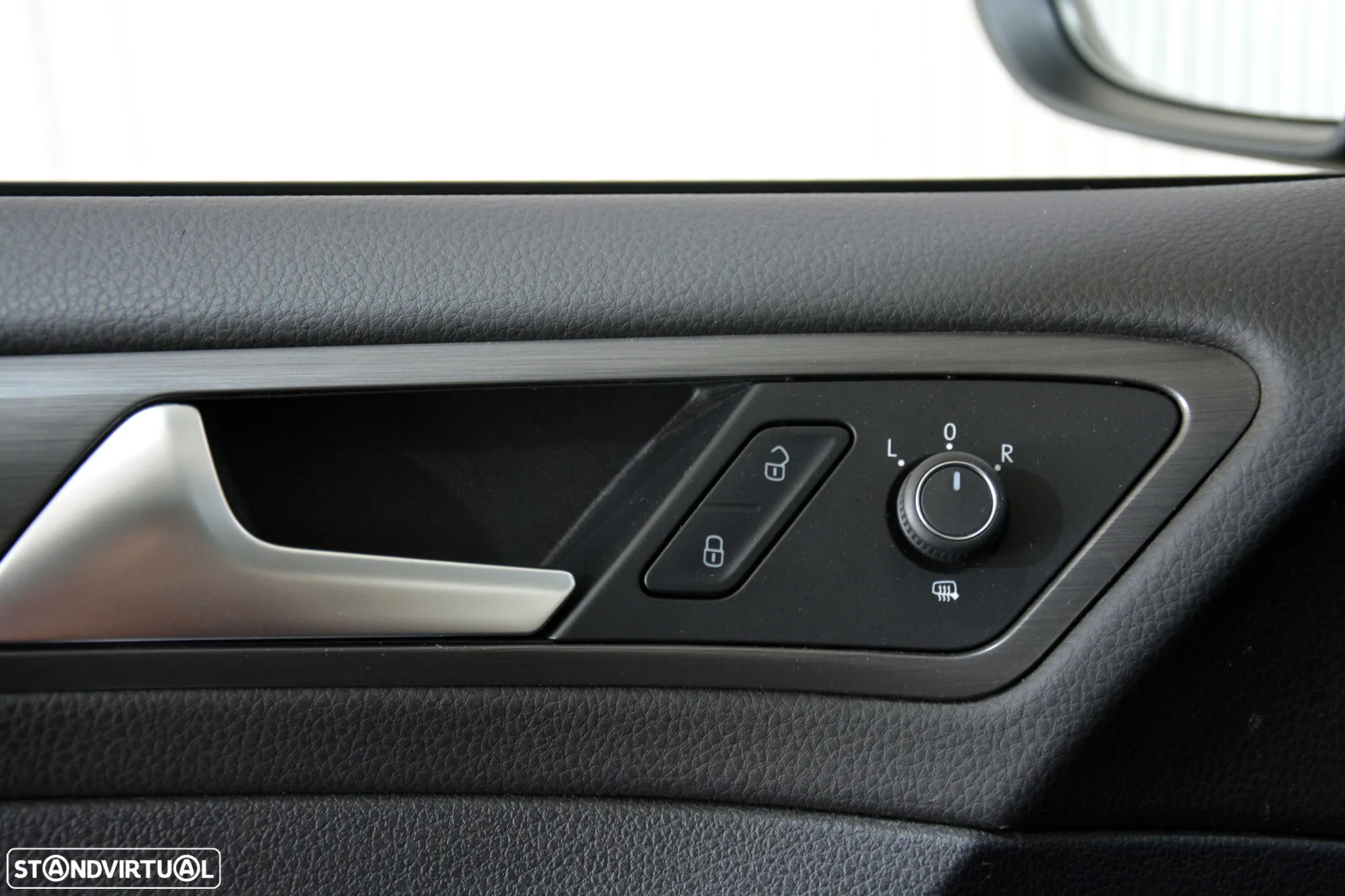 VW e-Golf AC/DC - 28