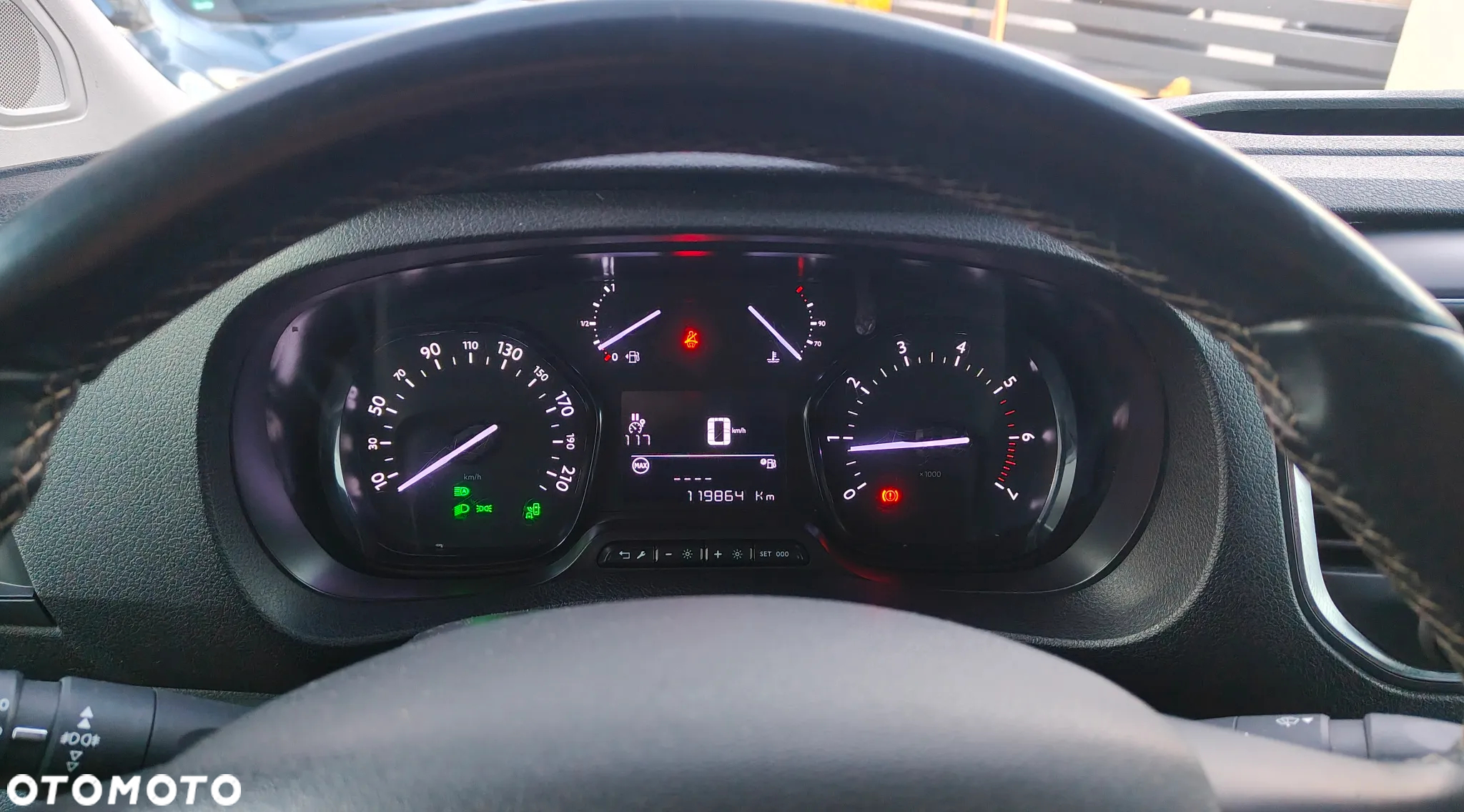 Opel VIVARO - 17