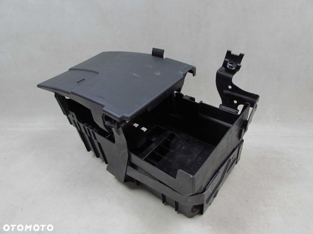 OPEL ASTRA J IV 1.7 CDTI 09-15 PODSTAWA OBUDOWA SKRZYNKA AKUMULATORA 13320713 13346249 - 2