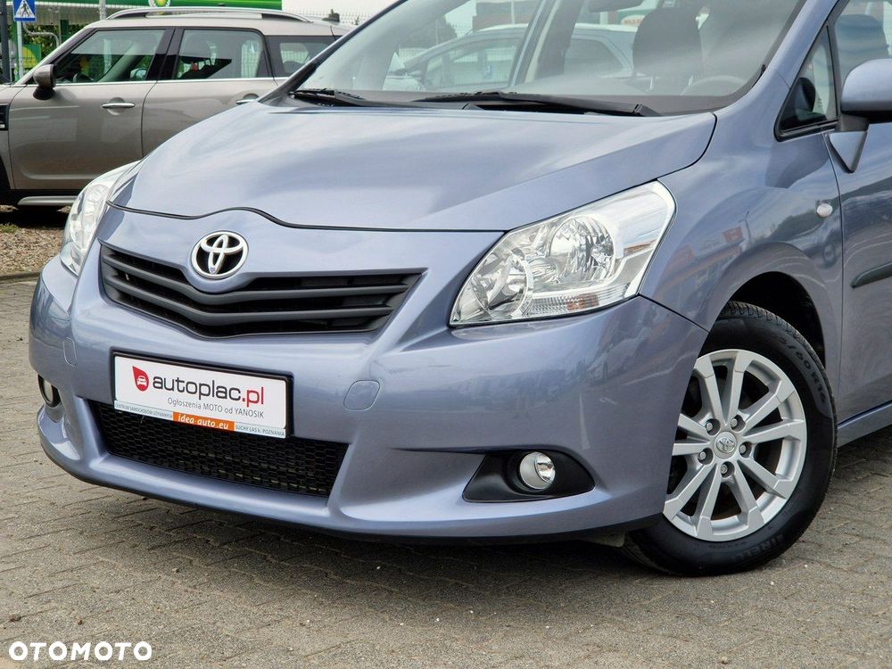Toyota Verso 2.0 D-4D - 12