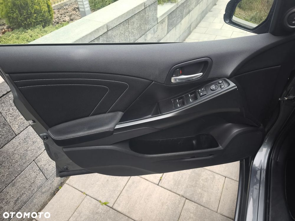 Honda Civic 1.6 i-DTEC Comfort Black Edition - 17