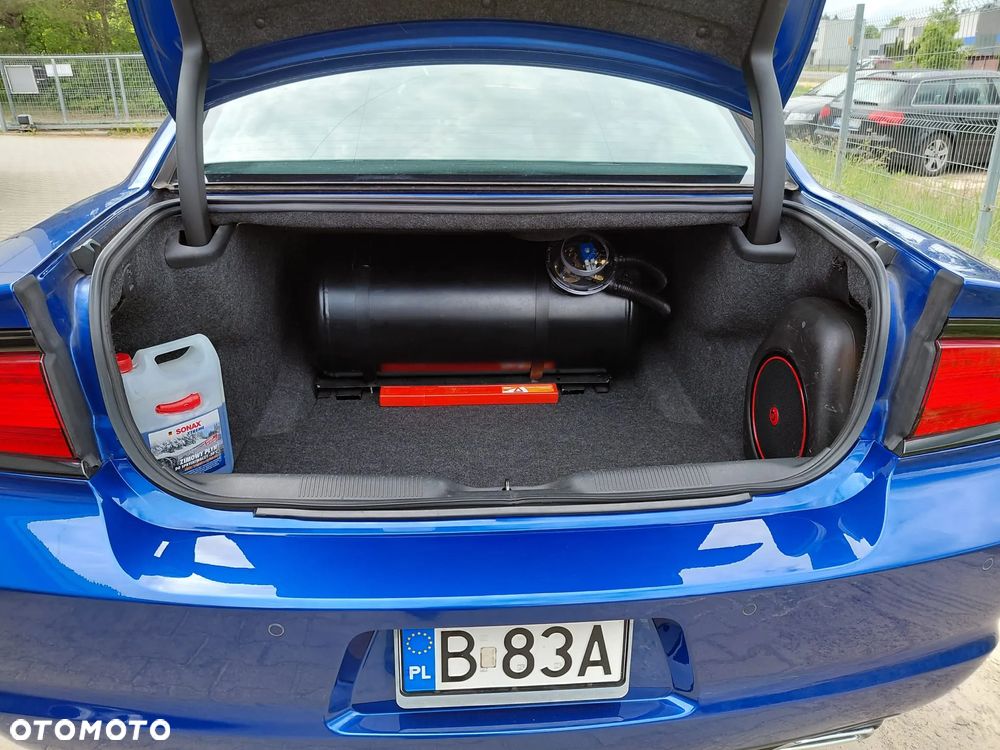 Dodge Charger 5.7 V8 RT - 22
