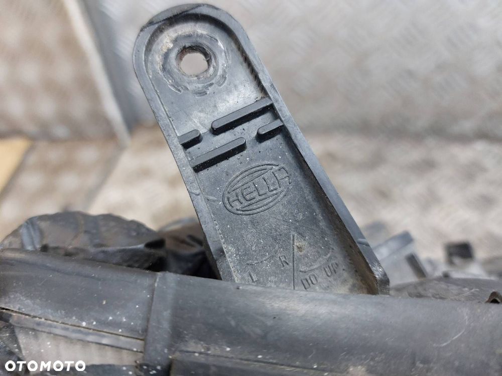 LAMPA PRAWY PRZÓD OPEL VECTRA C SIGNUM HELLA EU - 3