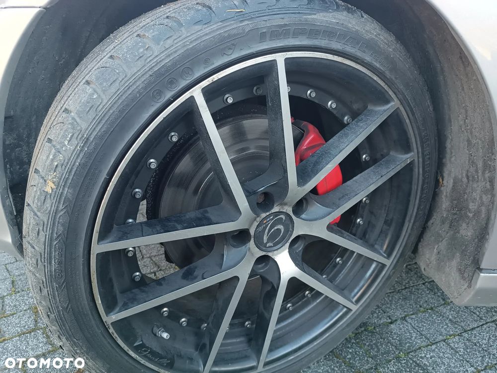 Mercedes-Benz CLS 500 - 12