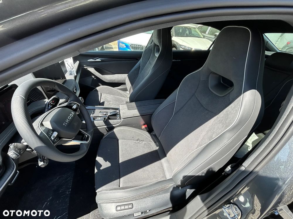 Skoda Superb 2.0 TDI SCR 4x4 Sportline DSG - 15