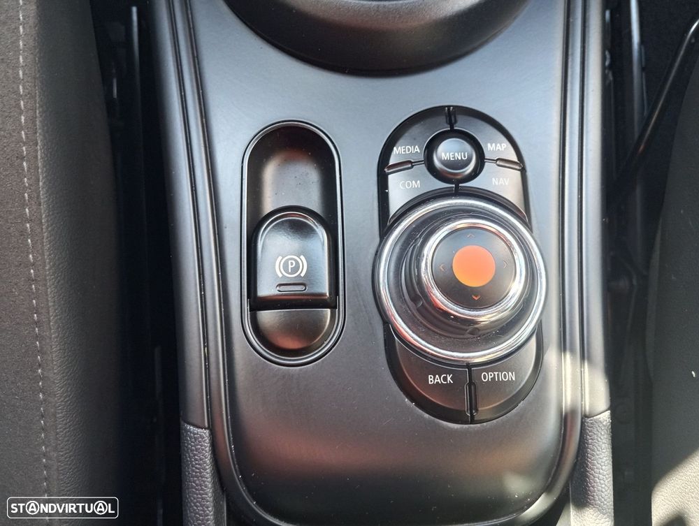 MINI Countryman Cooper SE ALL4 Auto - 13