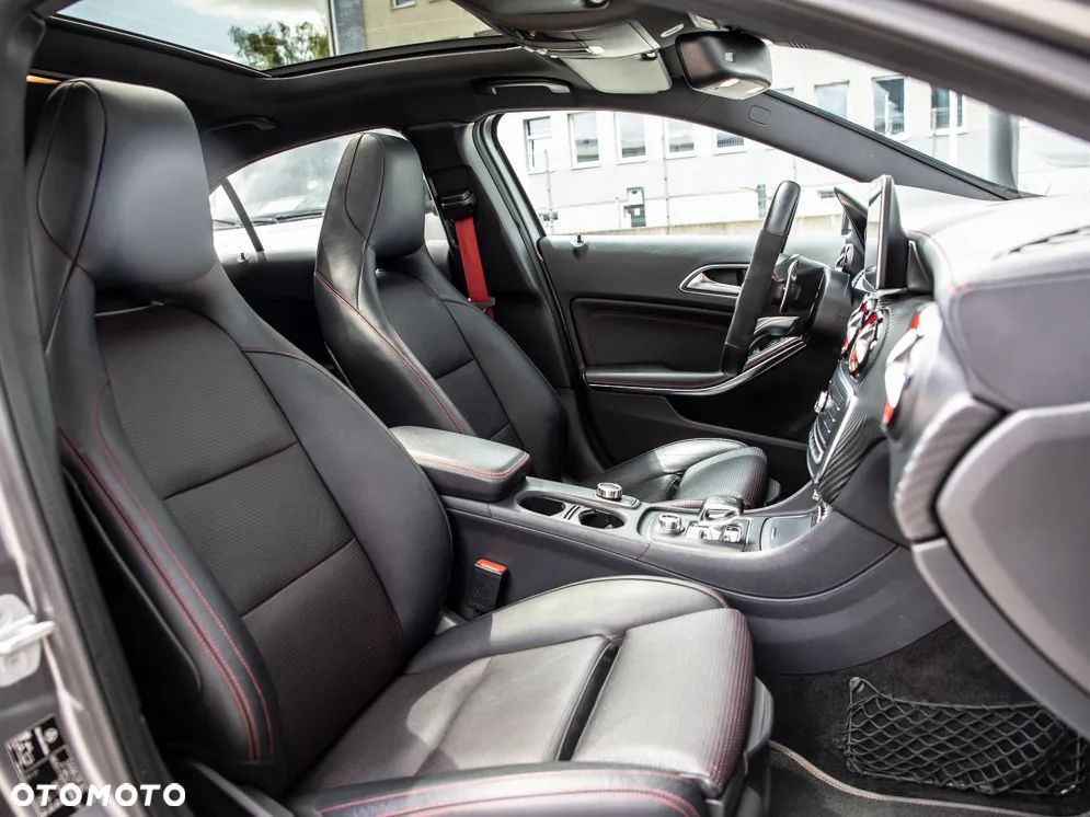 Mercedes-Benz Klasa A AMG 45 4Matic AMG Speedshift 7G-DCT - 30