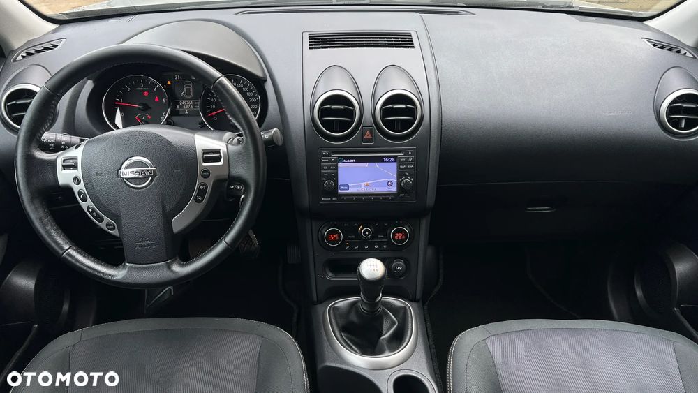 Nissan Qashqai 1.5 dCi DPF acenta - 20