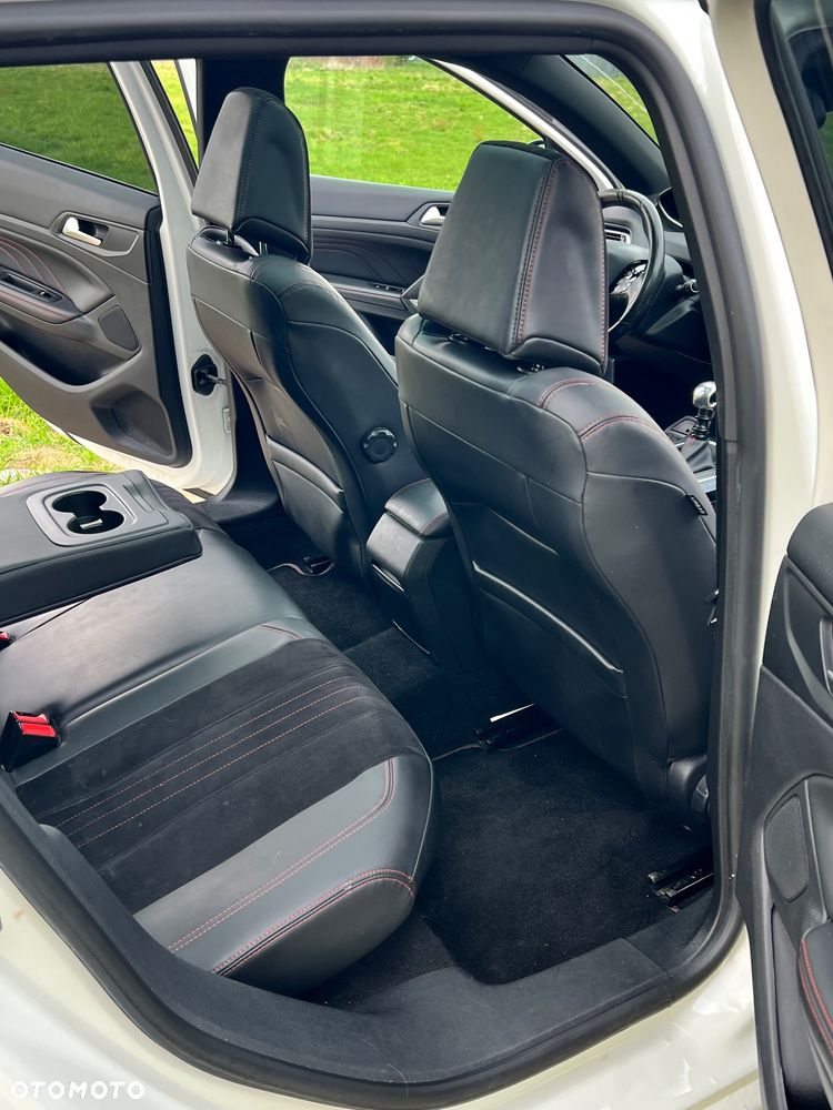 Peugeot 308 1.6 e-THP GT S&S - 20