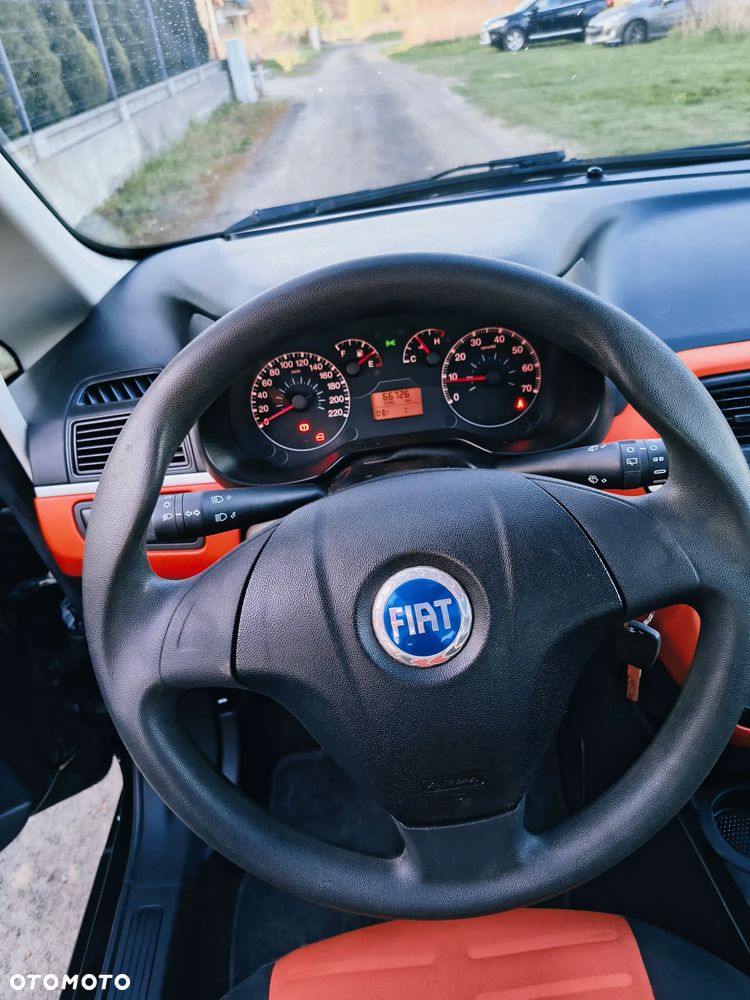 Fiat Grande Punto - 14