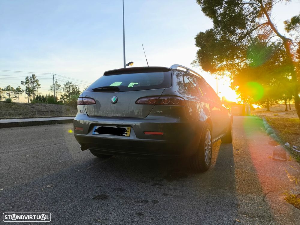 Alfa Romeo 159 Sportwagon 1.9 JTDm 16V - 4