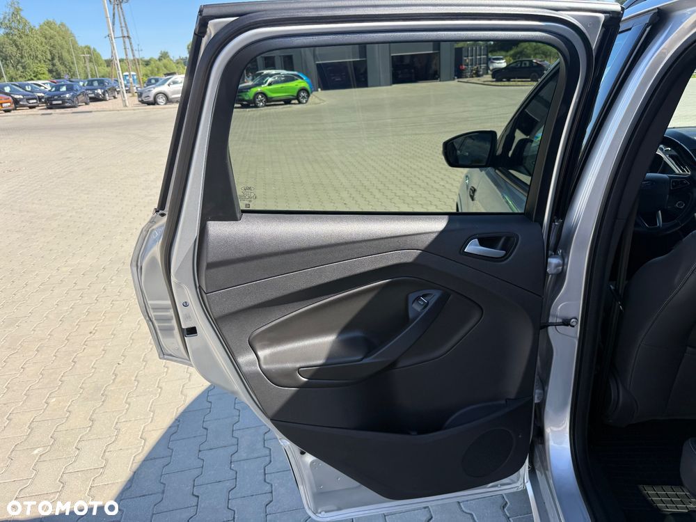 Ford Kuga 1.5 EcoBoost 2x4 ST-Line - 20