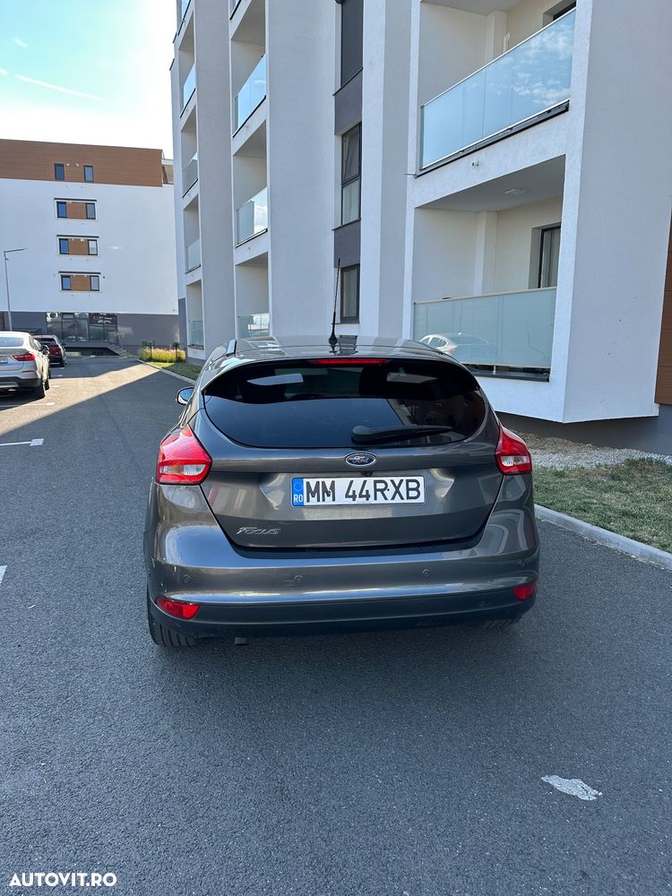 Ford Focus 1.6 TDCi DPF Titanium - 5