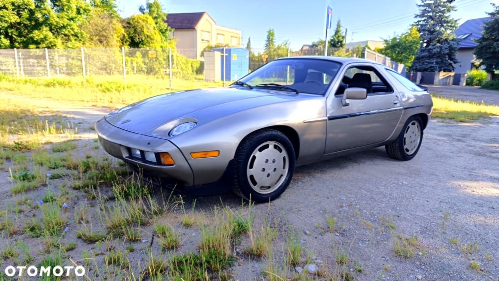 Porsche 928 - 5