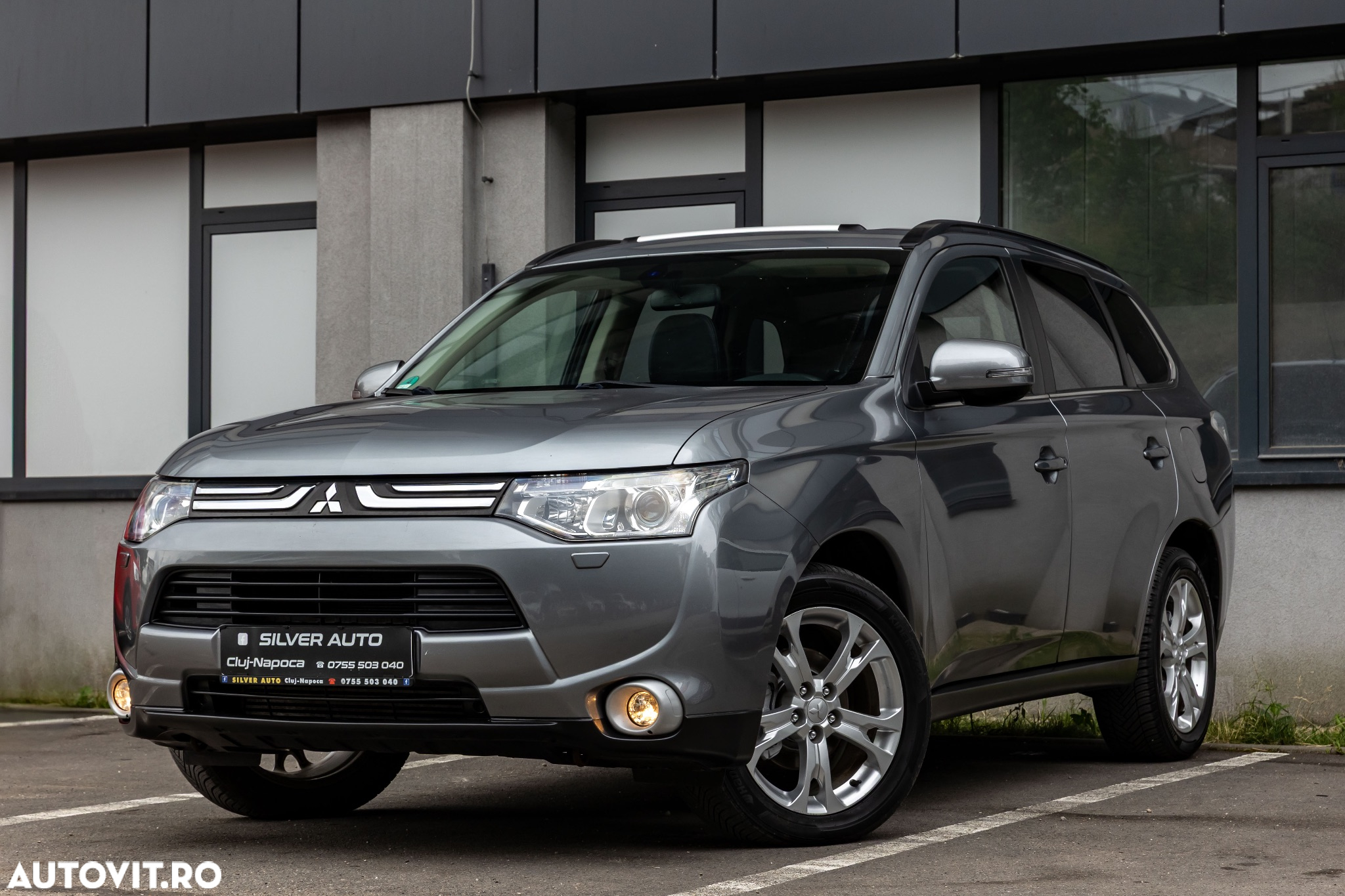 Mitsubishi Outlander 2.2 Litre 4WD DI-D Intense - 2