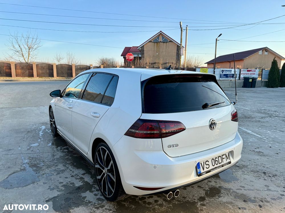 Volkswagen Golf GTD 2.0 TDI SCR DSG - 4