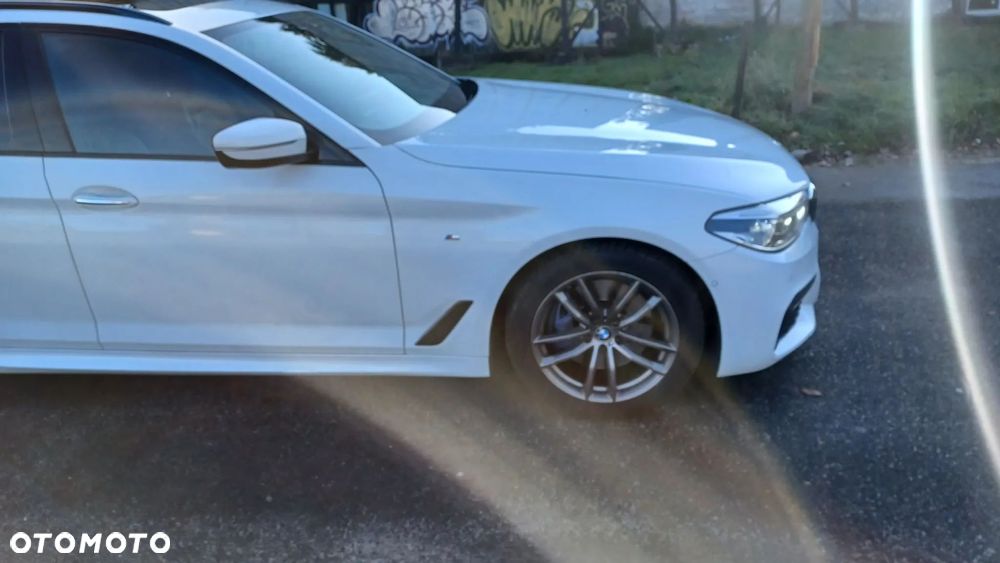 BMW Seria 5 530d xDrive M Sport sport - 38
